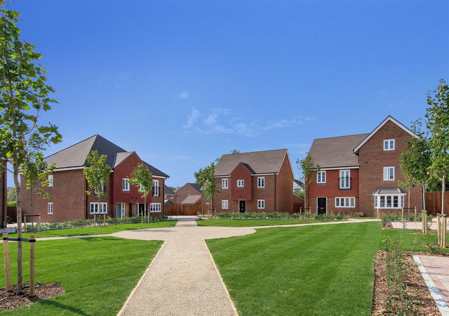 4 bedroom House Detached, De Burgh Gardens, Tadworth The Personal Agent